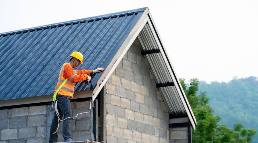 Professional gutter cleaning in West Suffield, CT